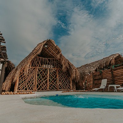 Frente de la cabaña Keos de Ecohotel Del Toro en Arboletes