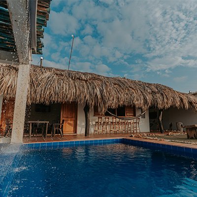 Piscina de la cabaña La Guadalupana en Ecohotel Del Toro Arboletes